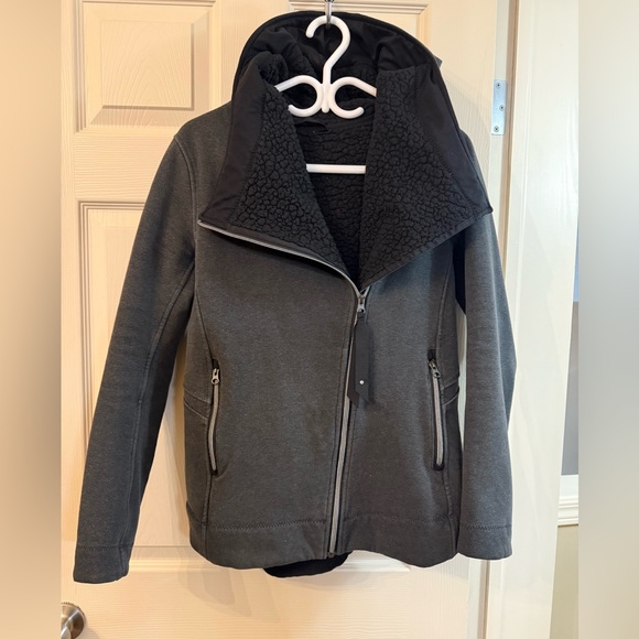 lululemon athletica Sweaters - ❤️Lululemon Size 6 Cozy Up Buttercup Jacket❤️
